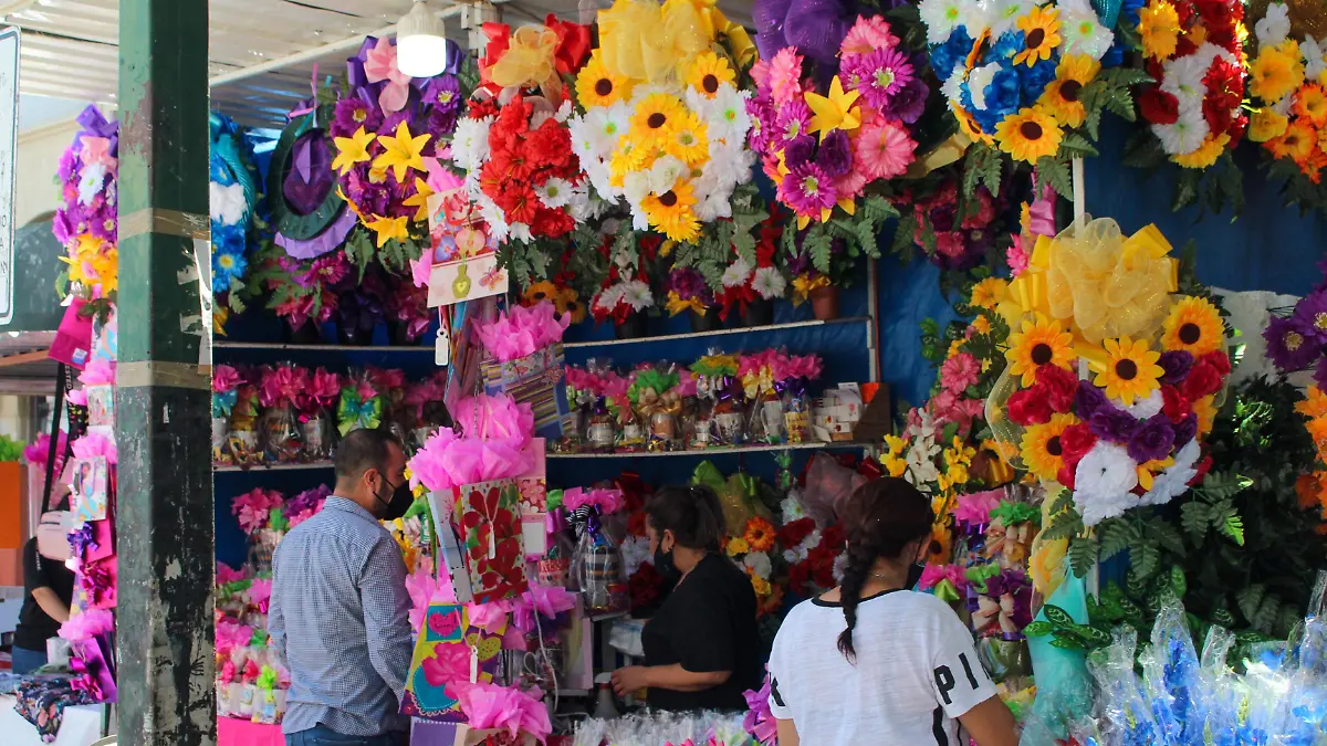 Puestos dia de las madres venta articulos flores - Mike Acosta (5)